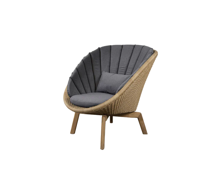 Cane-Line Peacock lounge chair