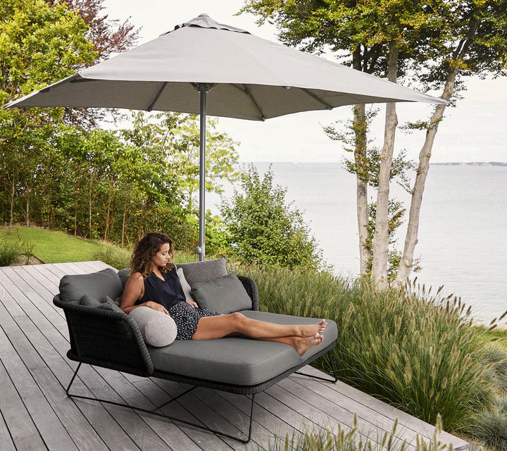 Cane-Line Horizon daybed