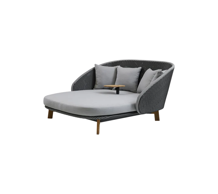 Cane Line Gray Peacock daybed